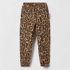 Kids joggers leopard
Size 13/14 years old
Brad Zara